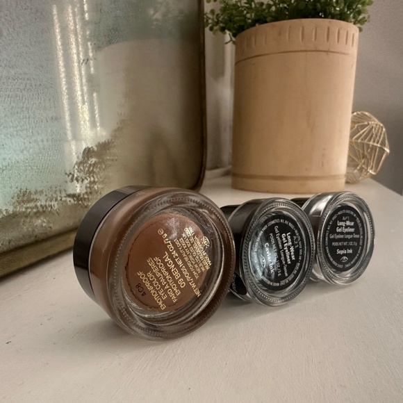 Tom Ford & Bobbi Brown eye pot bundle - MUA RETIREMENT SALE! - Picture 2 of 10